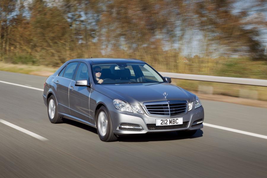  Mercedes-Benz E300 Hybrid Saloon 2012 года  (фото 47 из 58)
